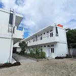 Spot On 93326 Pondok Anie Syariahnearjembatan Siak