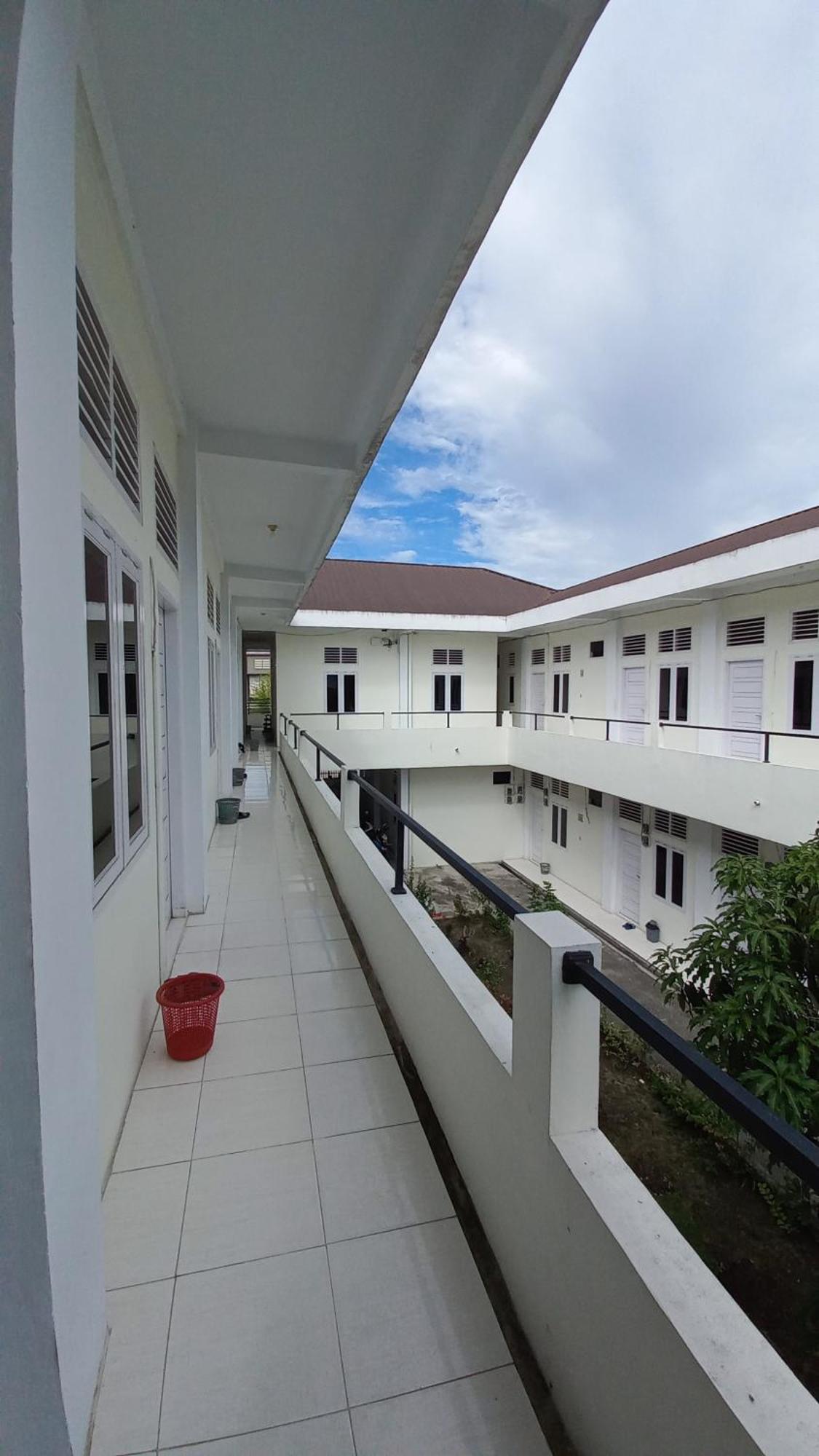 Spot On 93326 Anie Syariahnearjembatan Siak 2* Pekanbaru