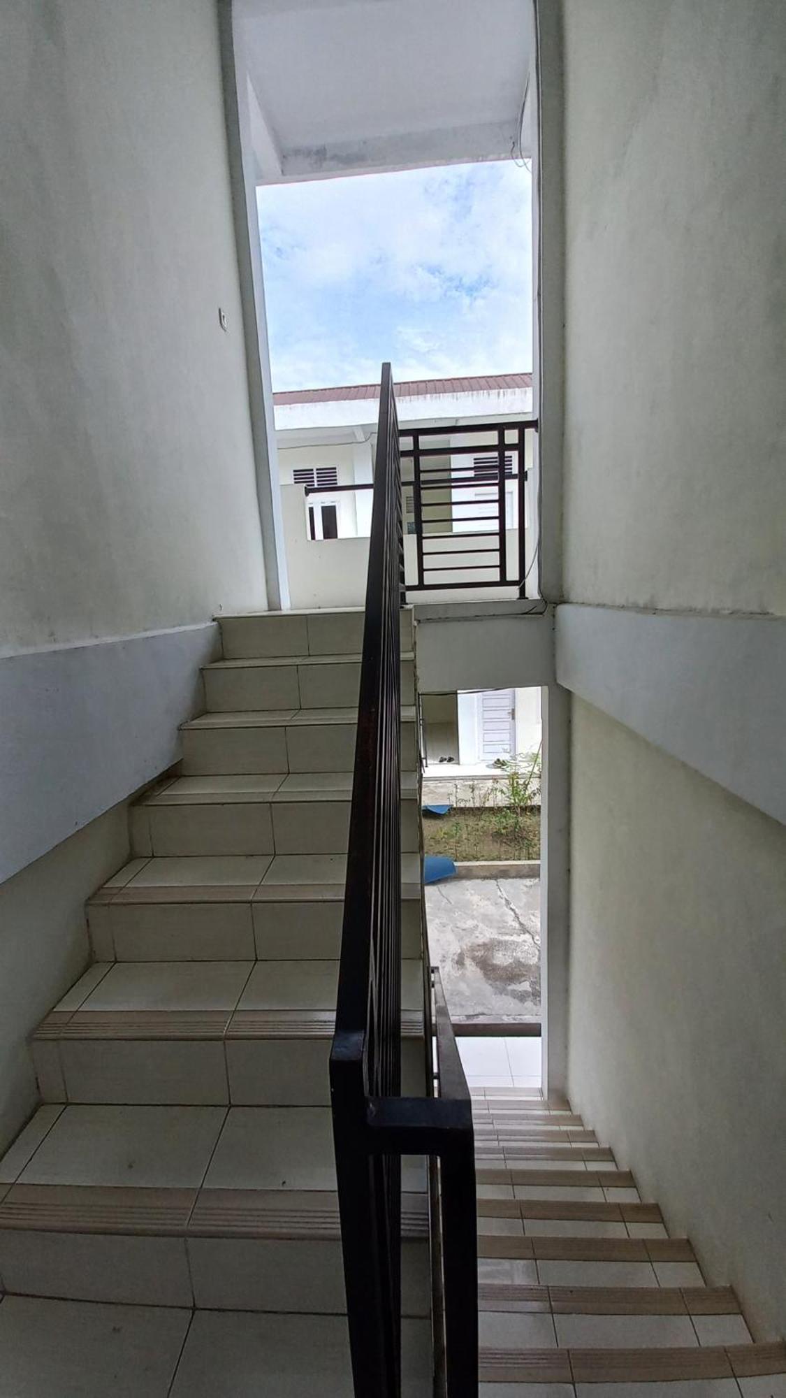 Hotel Spot On 93326 Anie Syariahnearjembatan Siak